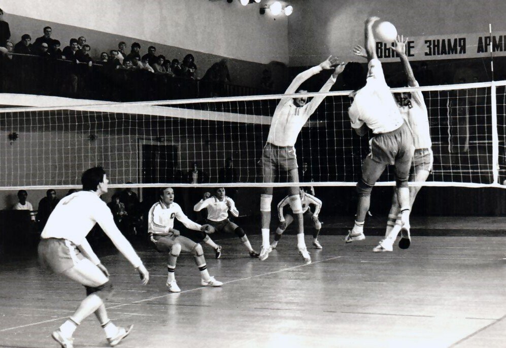 Момент матча с участием "Искры" (1983 г.)