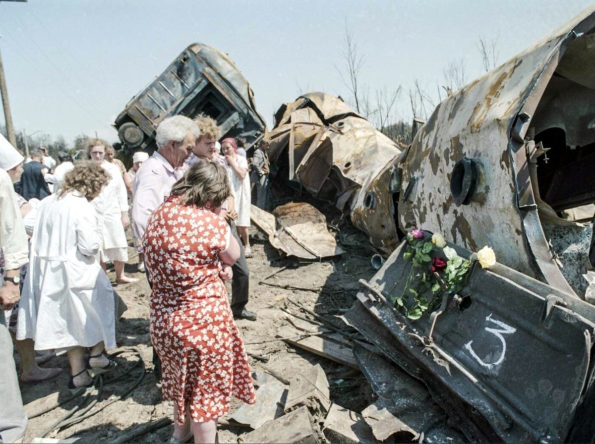 В ссср погибло. Катастрофа Аша Улу-Теляк 1989. Новосибирск-Адлер катастрофа 1989. Аша Улу Теляк Железнодорожная катастрофа.