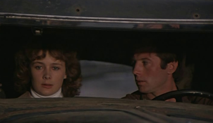 Алёна (Людмила Нильская) и Кирилл (Евгений Меньшов), кадр из фильма "Мелодия на два голоса" (1980)