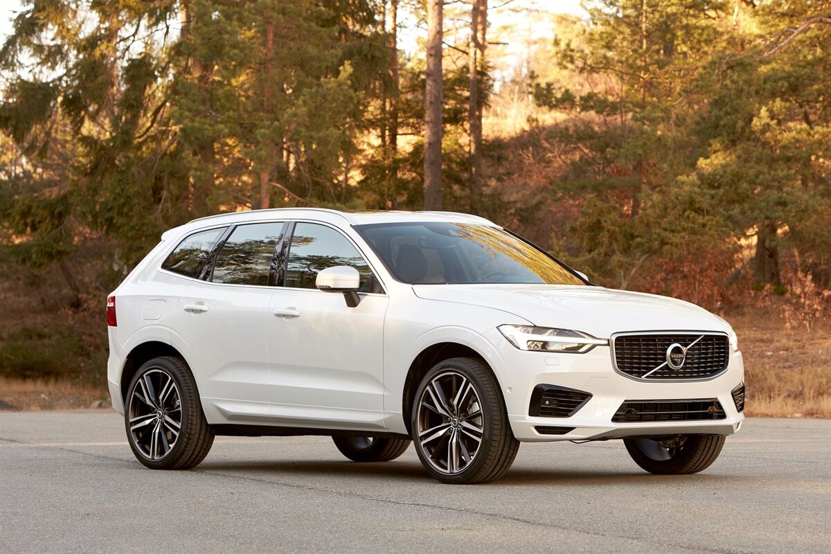 Volvo XC40 и Volvo XC60 - два кроссовера разного назначения | Автодрайв |  Дзен