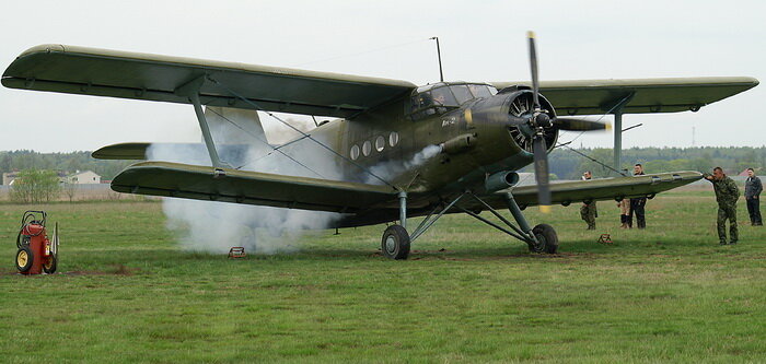 Запуск двигателя на Ан-2