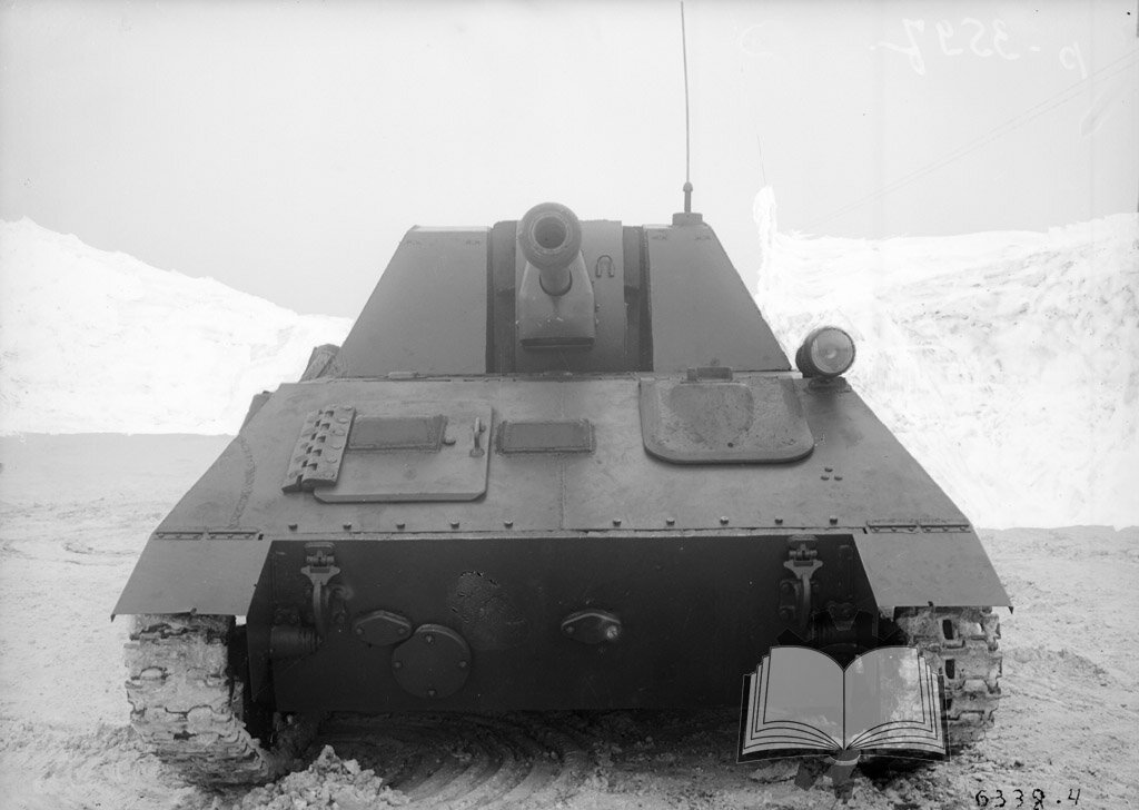 ГАЗ-71 (СУ-71) стала первой САУ, созданной силами ГАЗ им. Молотова.