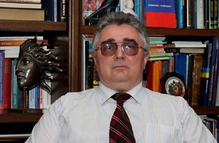 Михаил Александров