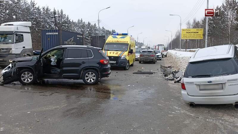    Авария в Сургуте: в салоне одного из авто в переноске был 8-месячный малыш