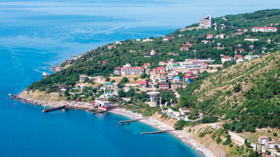    Украинских олигархов лишат собственности в Крыму Татьяна Сидорова