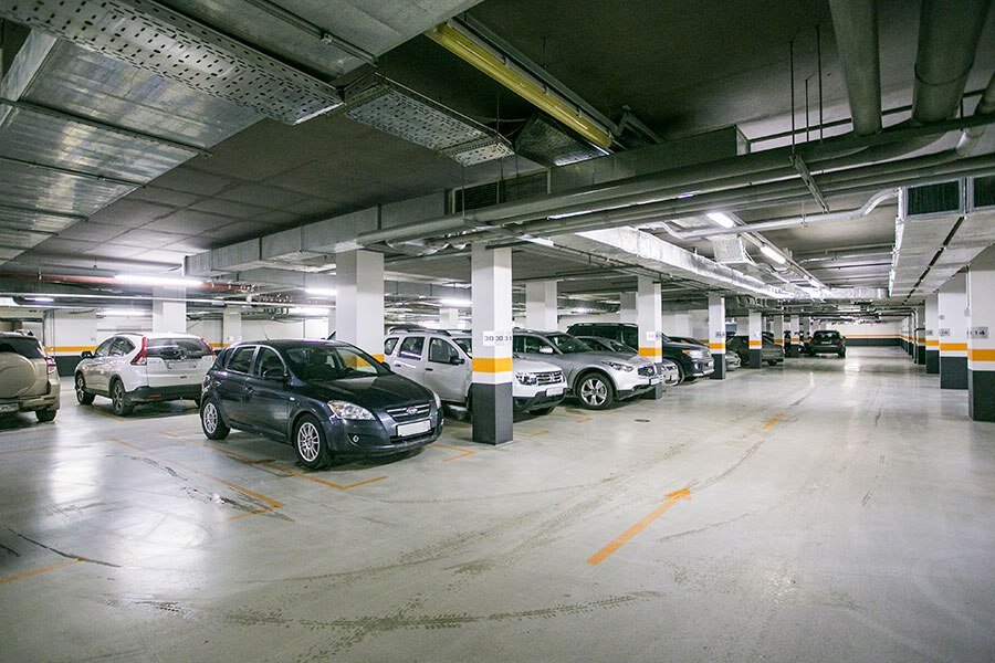 паркинг вест гарден. женский гараж. много автомобилей. детейлинг 200кв/м. чиповка двигателя.