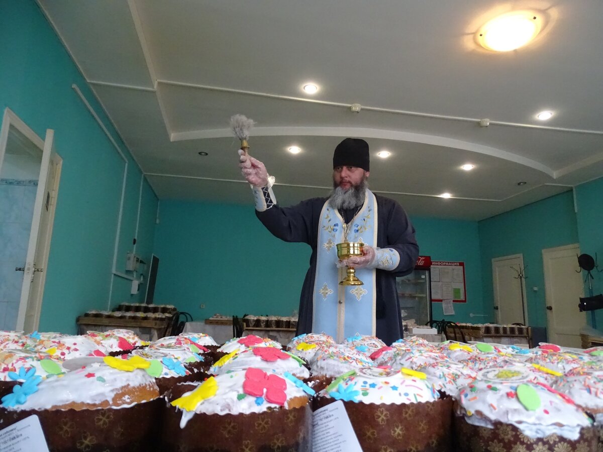 Где освятить. Где освятить. Где освятить. Новоиерусалимский монастырь освящение куличей 2024. Освящение пасок храм сергия радонежского.