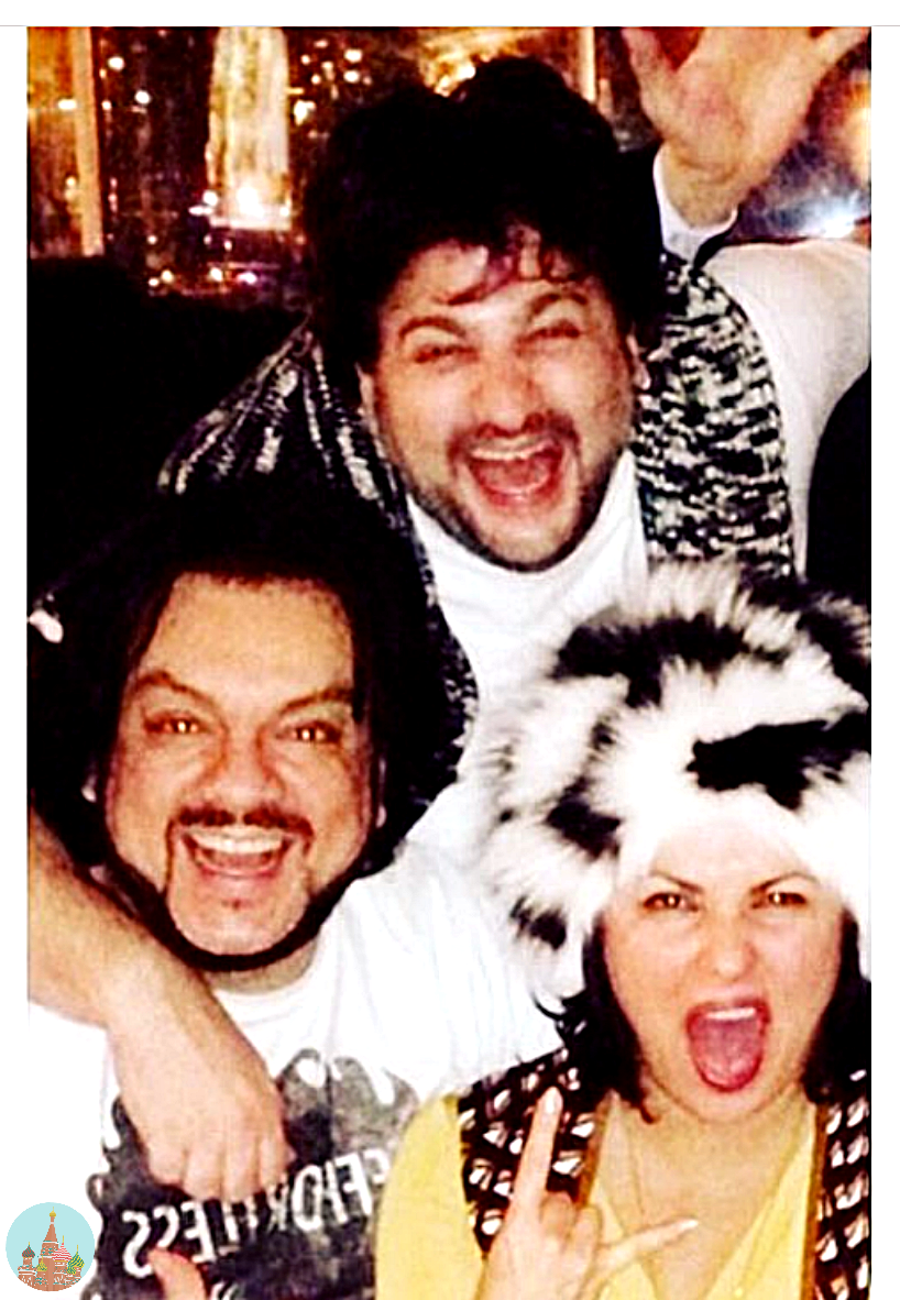 ЗВЕЗДЫ. ШОУ БИЗНЕС