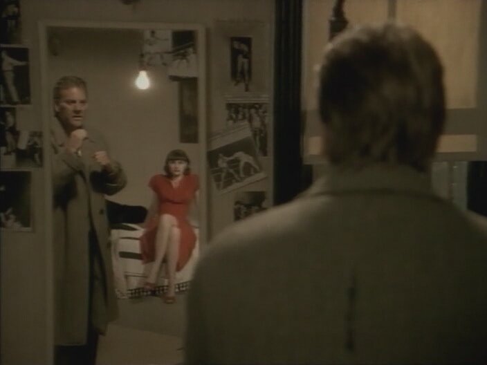 Кадр из сериала "Падшие ангелы", эпизод "Любовь и кровь" (1994)