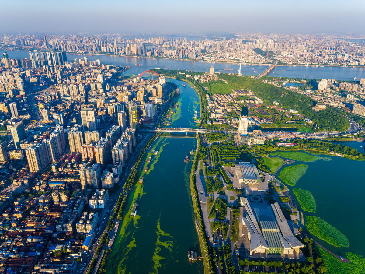 Город Ухань.