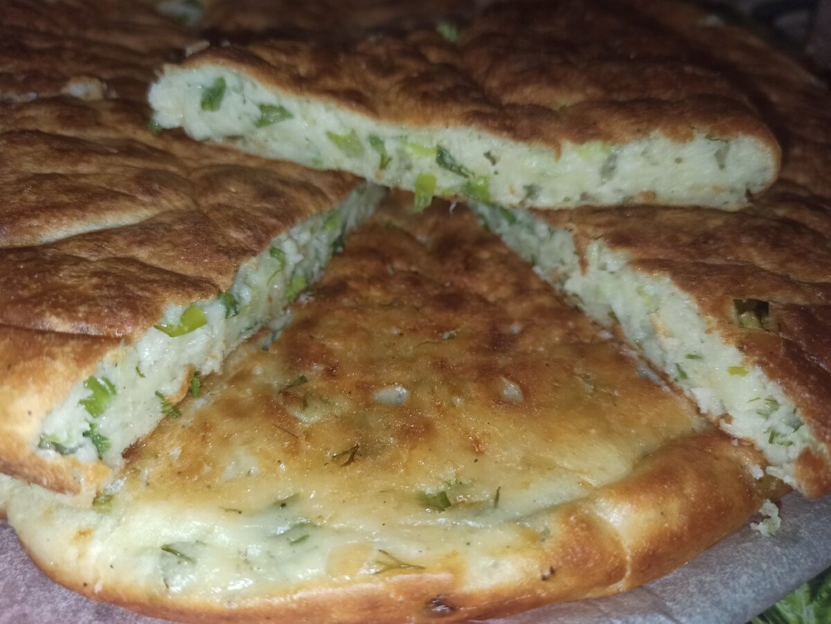 Это очень вкусно и сытно. При этом нужно мало ингредиентов.