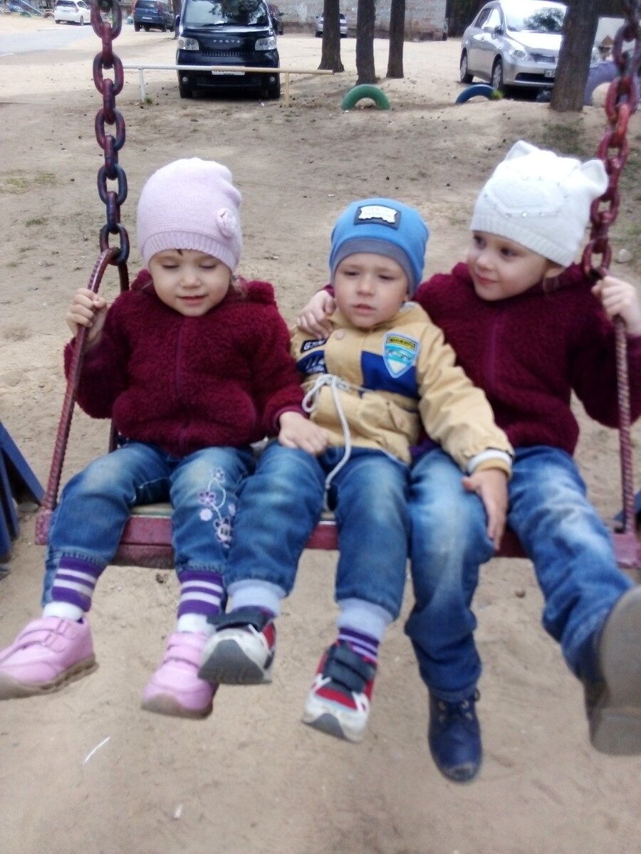 моя любимая троица ( маленькой только 5 месяцев)