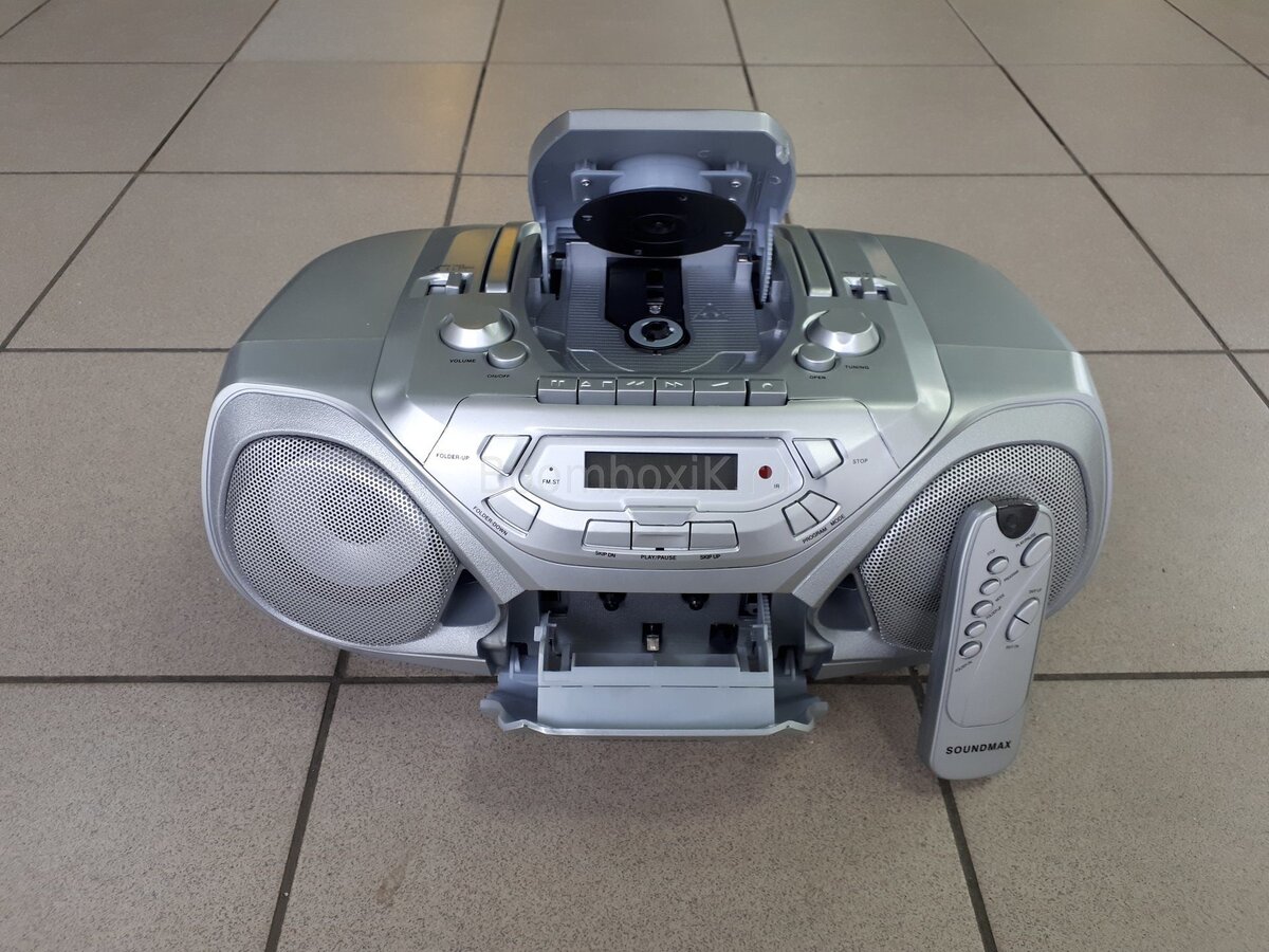 Soundmax SM 2402