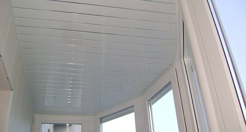 Рекомендации и видео: как обшивать потолок пластиковыми панелями