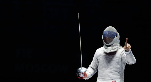 Российский саблист во время турнира.