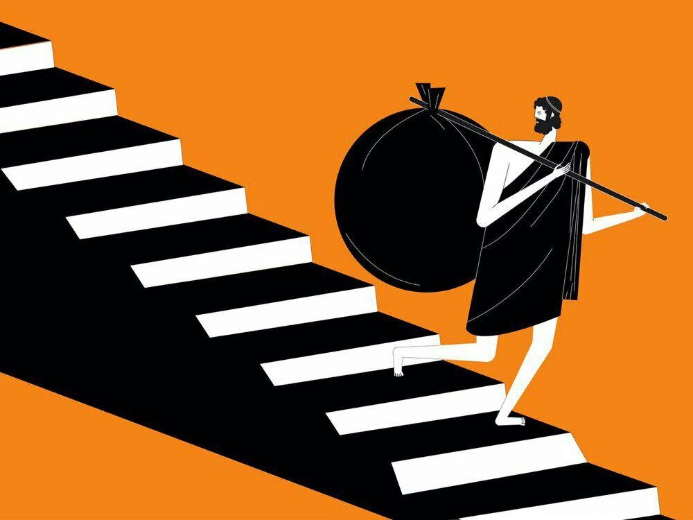 В театрах Древней Греции был работник, который бил палкой шумных зрителей.