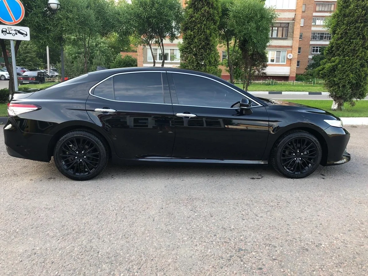 Диски в цвет кузова видимо тоже сыграли свою роль 