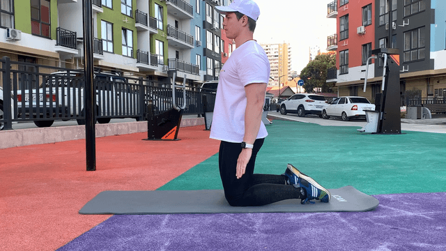 Приседания на коленях