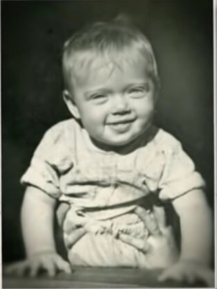 Алиса Фрейндлих в детстве 