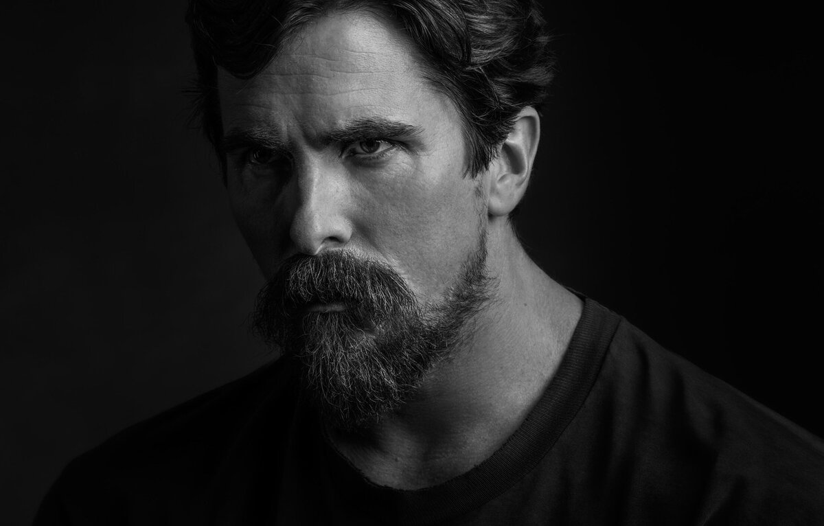 Кристиан Бэйл. Источник: https://www.goodfon.ru/wallpaper/kristian-beyl-christian-bale-2270.html