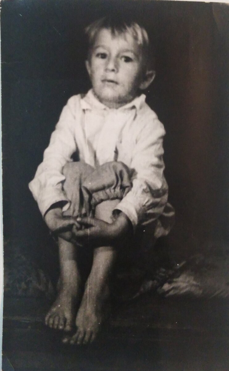 Фото из семейного архива. Витя. 1959 год