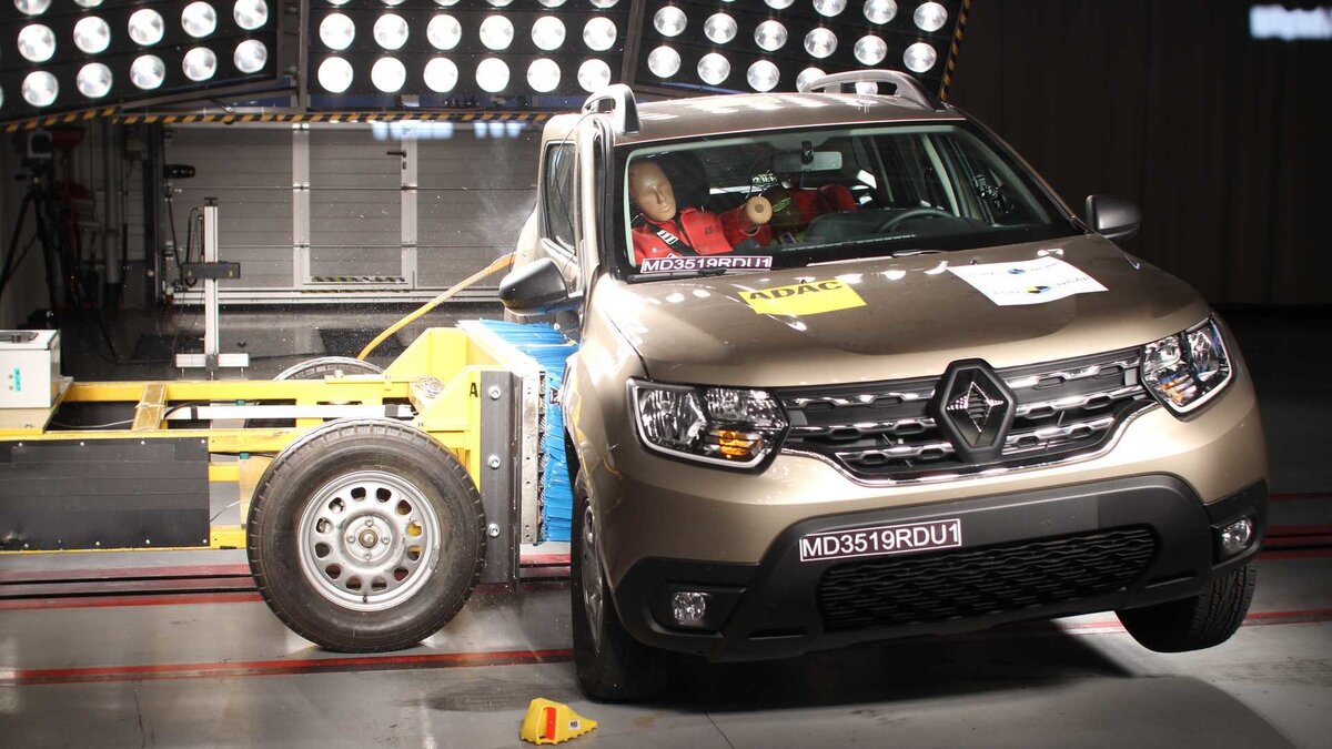 Боковой краш-тест Renault Duster