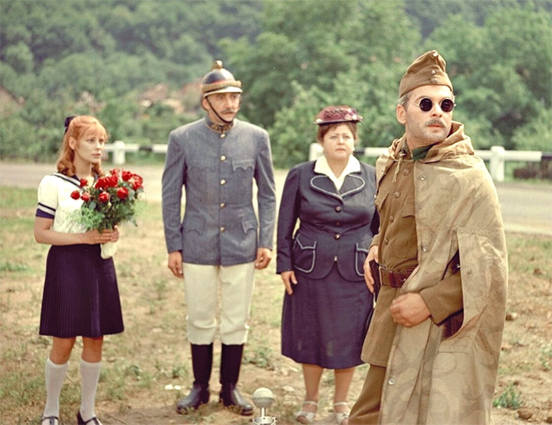 Кадр из фильма "Семья Тоот" взят для иллюстрации из Яндекс Картинки.