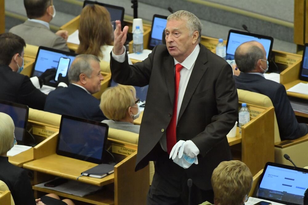 Лидер ЛДПР подчеркнул, что его однопартийцы не хотят его отпускать 