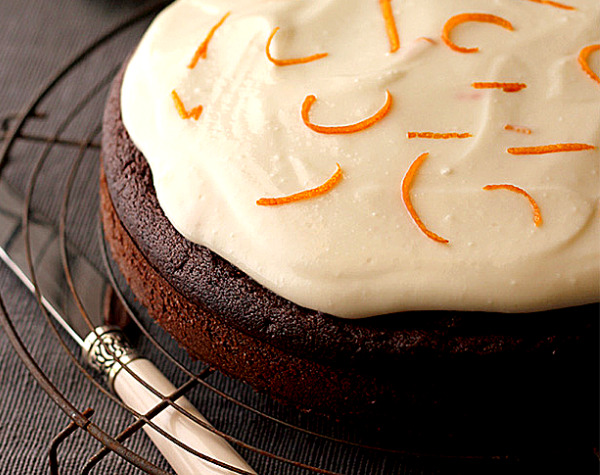 Если хочется чего-то новенького: Шоколадный торт на газировке с апельсинами