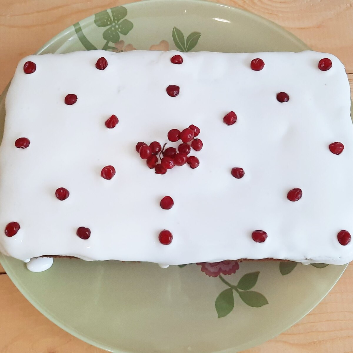 Кекс с изюмом