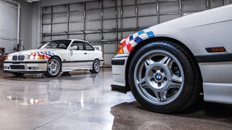 BMW M3 E36 Lightweight Фото: www.automobilemag.com