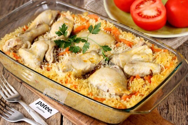 Рис с курицей в духовке. Фото из открытых источников