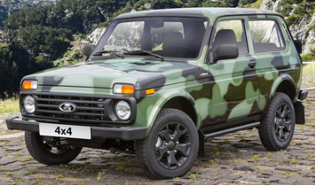 Легковые автомобили класса К1 - легкие внедорожники полной массой до 2100 кг. Типичные представители класса: Audi Q3, BMW X1, BMW X3, Chery Tiggo, Chevrolet Captiva, Chevrolet Niva, Citroen C-Crosser, Ford Kuga, Geely MK Cross, Honda CR-V, Honda Crosstour, Hyundai ix35, Infiniti EX25/37, Jeep Compass, Jeep Liberty, KIA Sportage, Lada 4×4 (см. фото), Land Rover Freelander 2, Lexus RX270/RX350/RX450h, Mazda CX-7, MINI Countryman Cooper / Cooper S, Mitsubishi ASX, Mitsubishi Outlander XL, Nissan Juke.