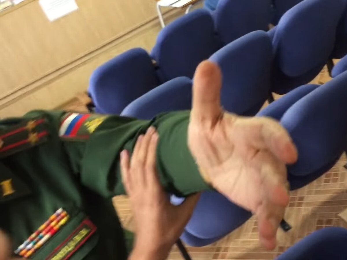 Военкоматы... у них работа такая