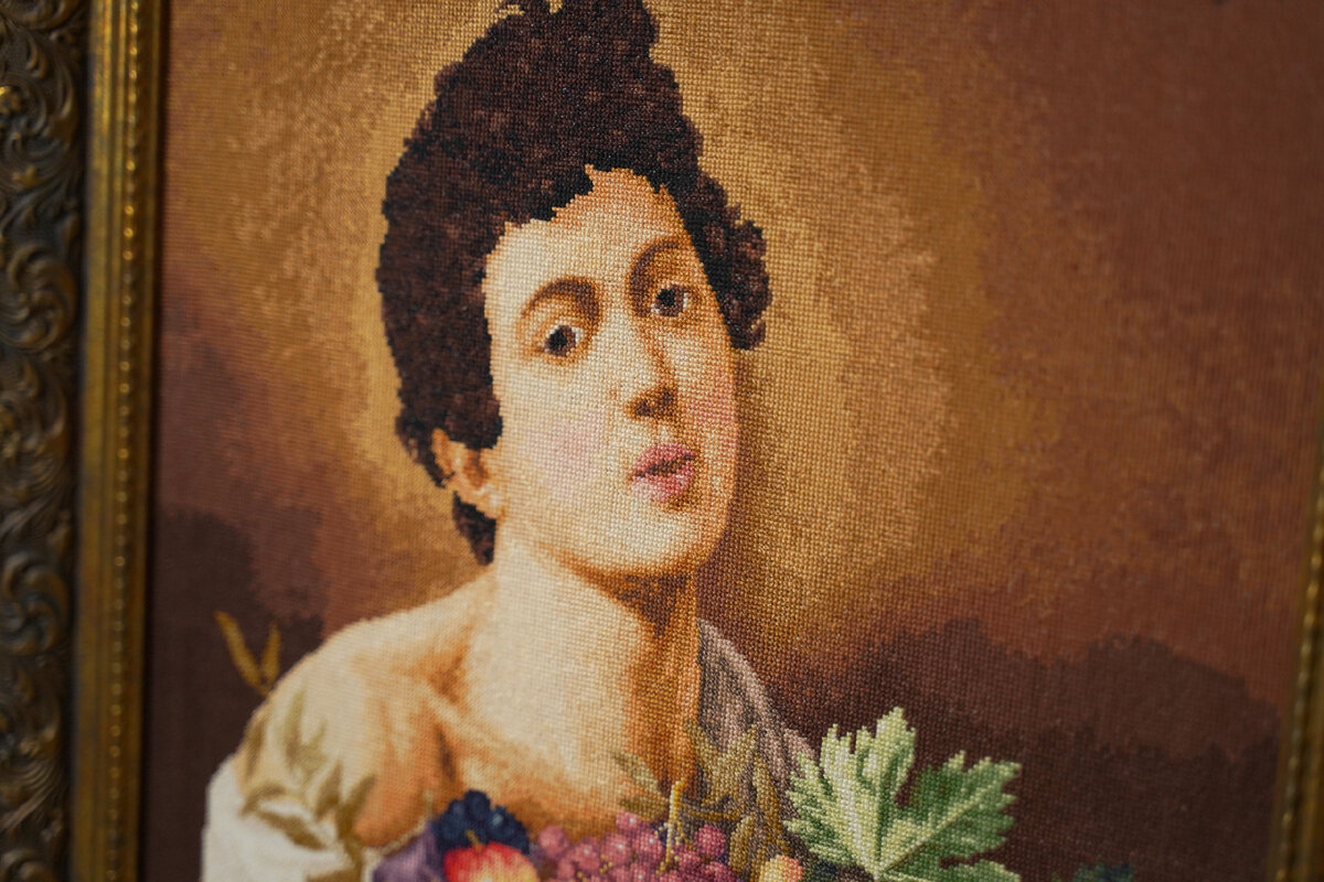 "МК-022 Юноша с корзиной фруктов. 1593"