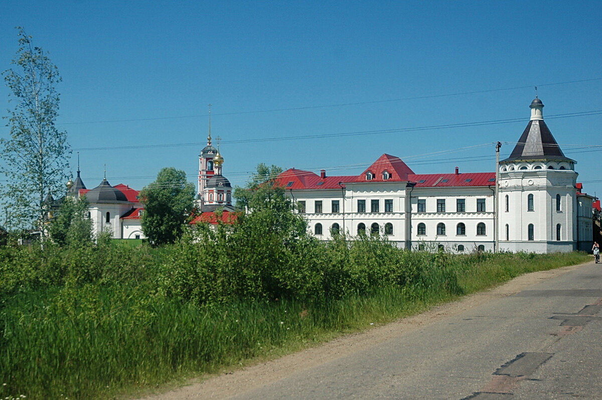 Троице Сергиев Варницкий монастырь осень