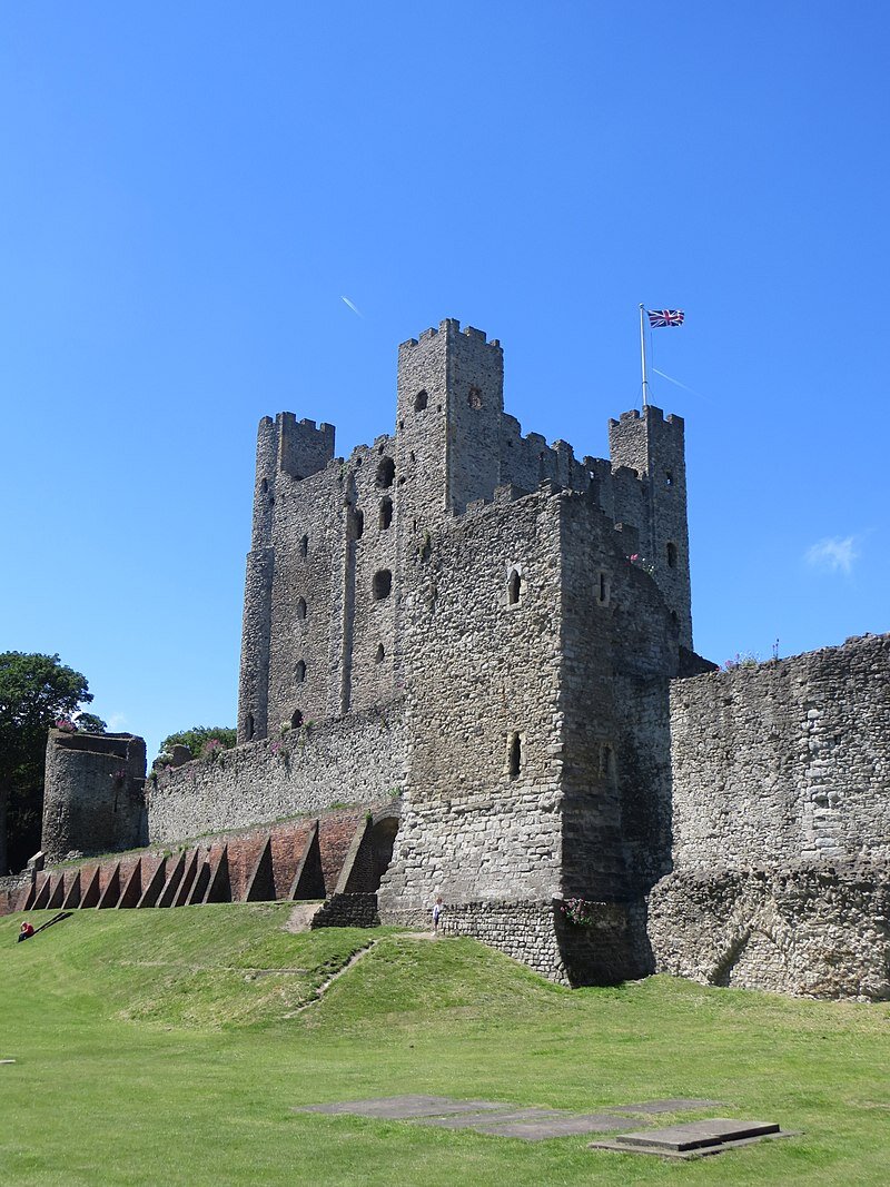 Рочестерский замок, графство Кент, Англия (1089—1127) Авторство: Alex Liivet from Chester, United Kingdom. Rochester Castle, CC0, https://commons.wikimedia.org/w/index.php?curid=63979243