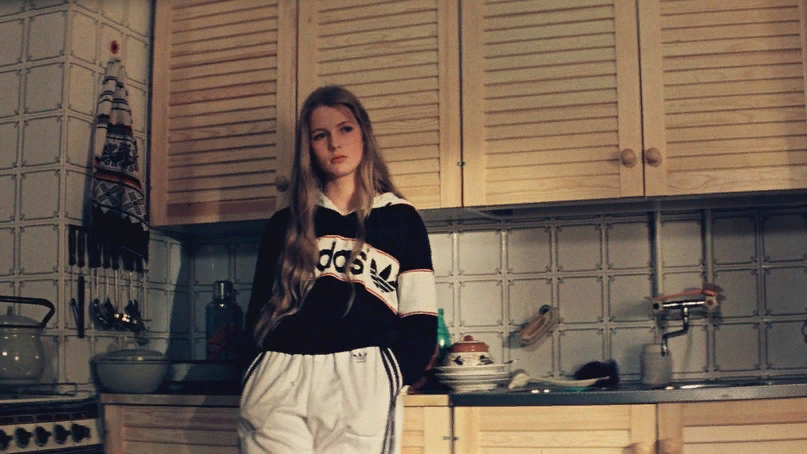 Катя Кузнецова (Анастасия Немоляева), «Курьер», 1986 — реж. Карен Шахназаров