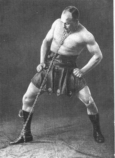 Засс рвёт цепи. Источник: wikipedia.org