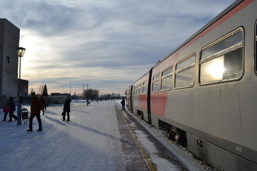 Поезд Москва. Железные дороги Татарстана. Испытательная станция Ижевск. Метро в Ижевске станции.