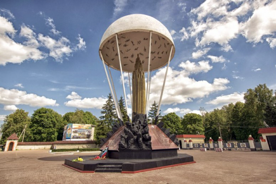 Памятник псковским десантникам