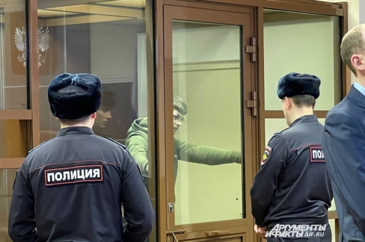    Прокурор требовал пожизненного заключения для Бекмансурова, но после оглашения обвинительного приговора подал апелляцию.