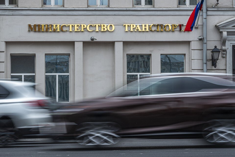     Минтранс пояснил законопроект о резервировании даты пересечения границы России  GLOBAL LOOK PRESS