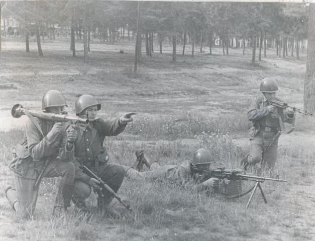 Мотострелки... фото Алексея Матаева.