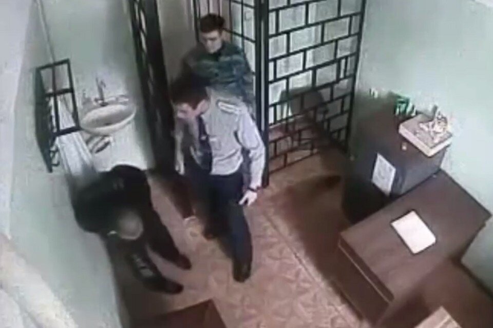     В Карелии осудили тюремщиков, бивших заключенного. Фото: предоставлено "КП-Петербург"