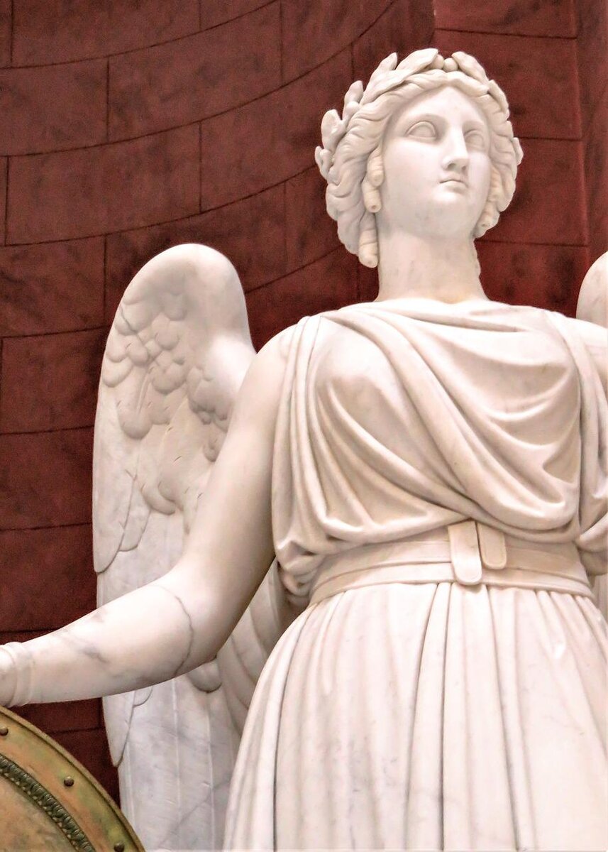    Хоровод богинь Победы, Зал освобождения, Кельхайм, ГерманияФото: Pixabay