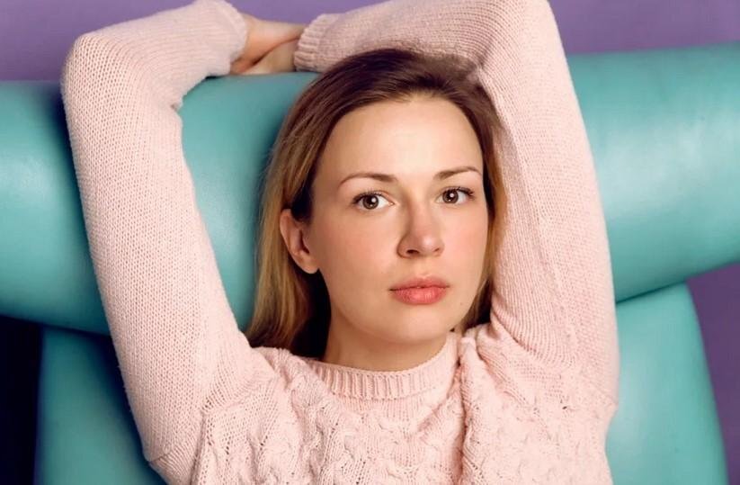      Анна Тараторкина