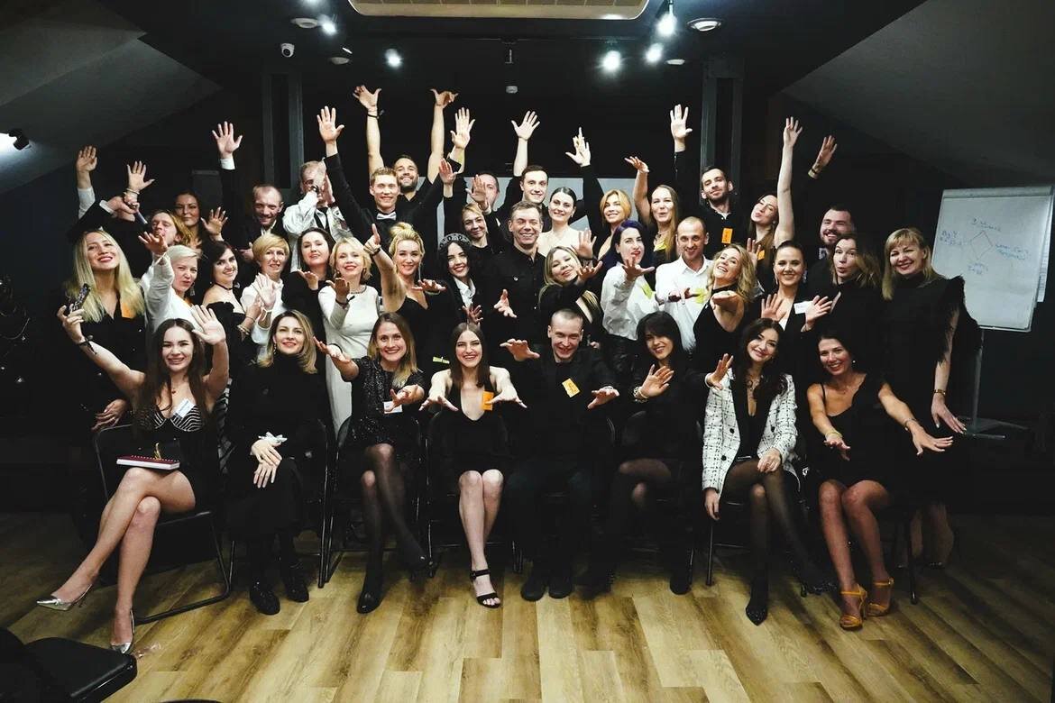 Фото с живых встреч с онлайн-потока