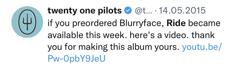 “Если вы оформили предзаказ Blurryface, Ride стала доступна на этой неделе. Вот клип. Спасибо, что сделали этот альбом своим.”