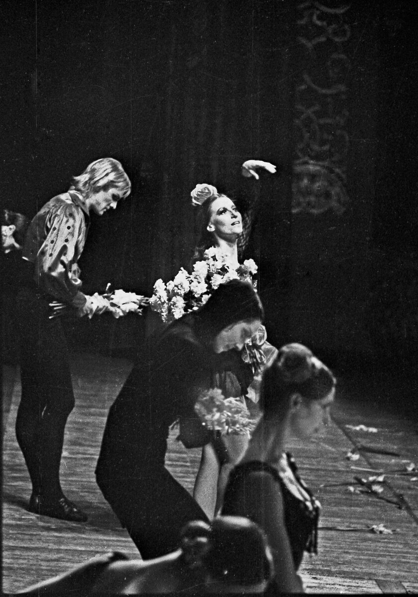 Майя Плисецкая на поклоне